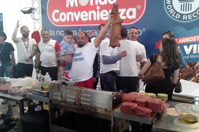 - RIPRODUZIONE RISERVATA