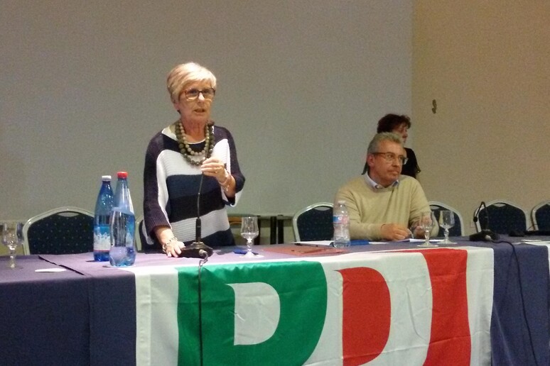 - RIPRODUZIONE RISERVATA