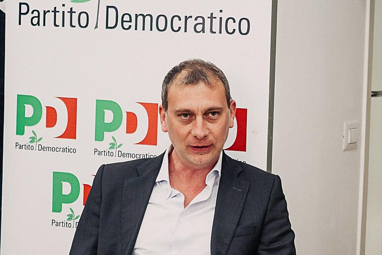 - RIPRODUZIONE RISERVATA