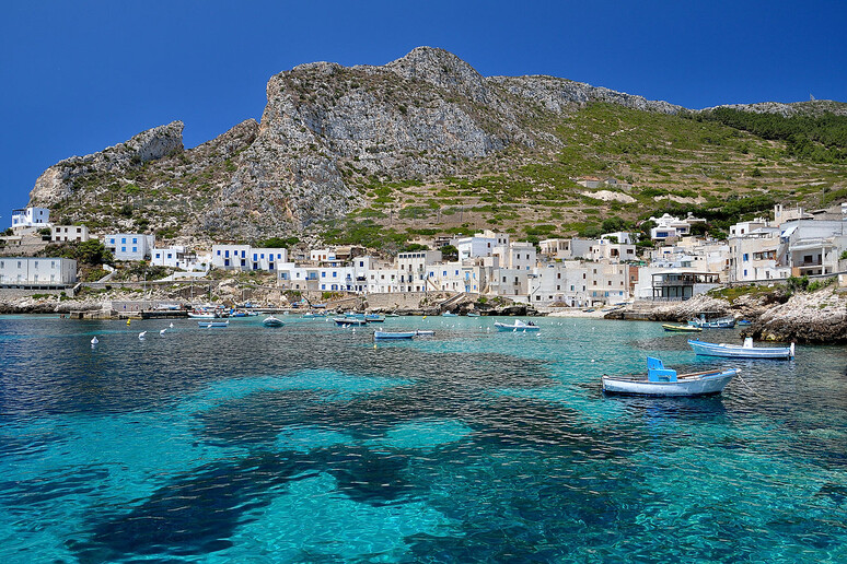 L 'isola di Levanzo - RIPRODUZIONE RISERVATA