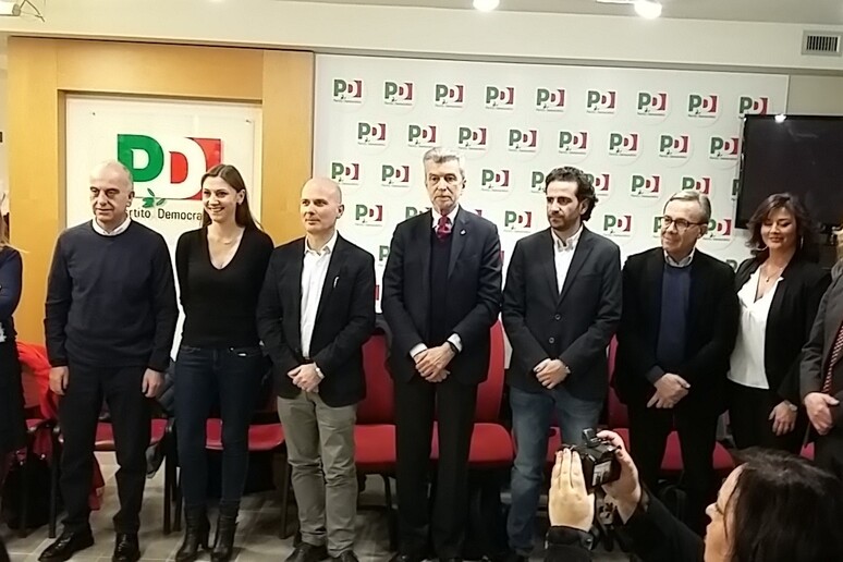- RIPRODUZIONE RISERVATA