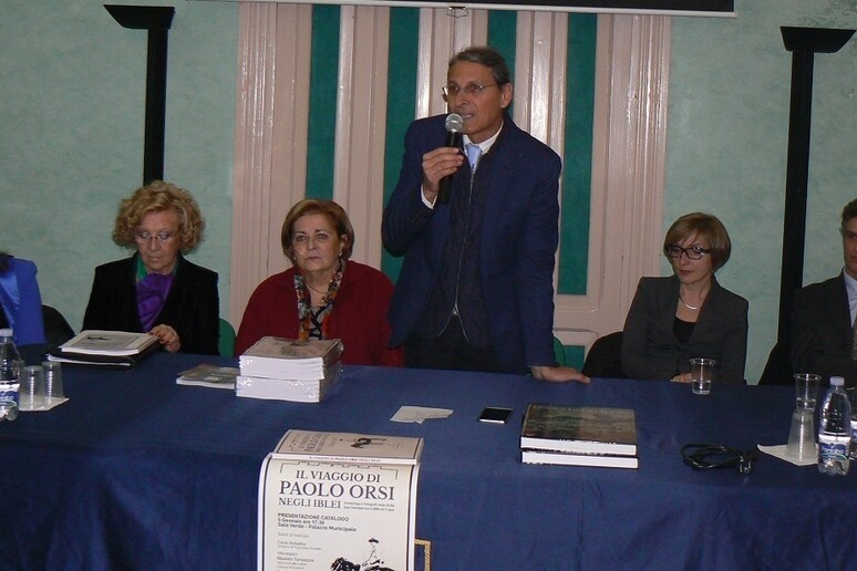 - RIPRODUZIONE RISERVATA