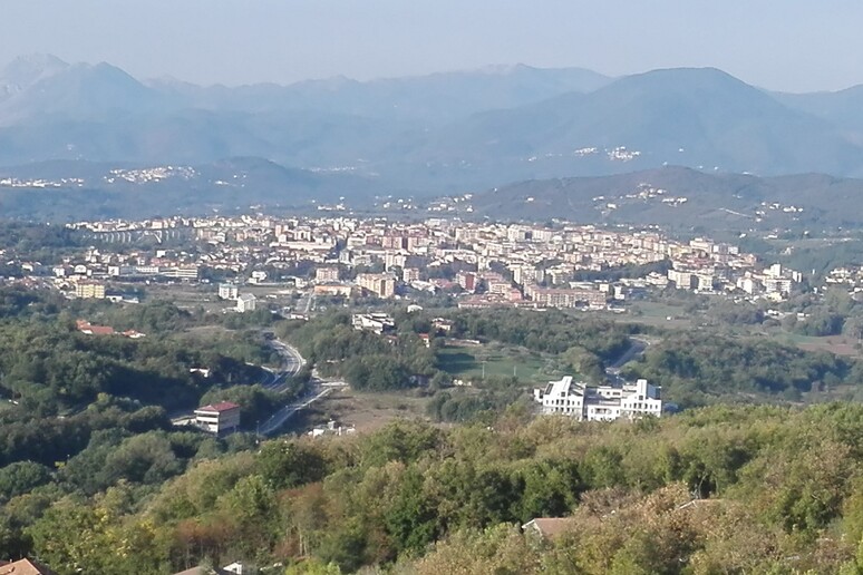 - RIPRODUZIONE RISERVATA