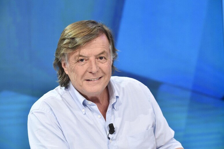 - RIPRODUZIONE RISERVATA