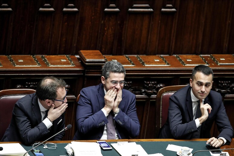 - RIPRODUZIONE RISERVATA