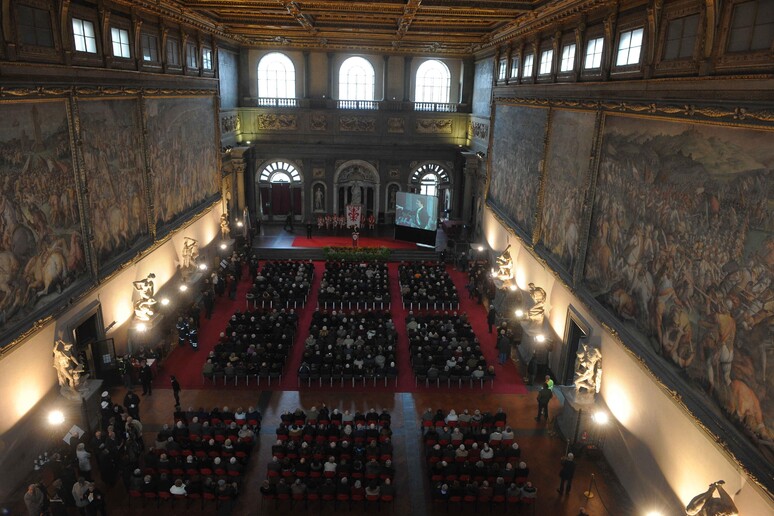 - RIPRODUZIONE RISERVATA