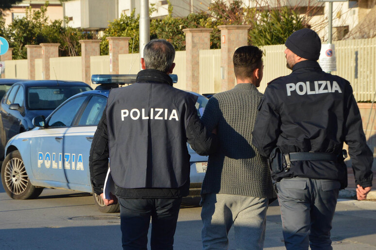 - RIPRODUZIONE RISERVATA
