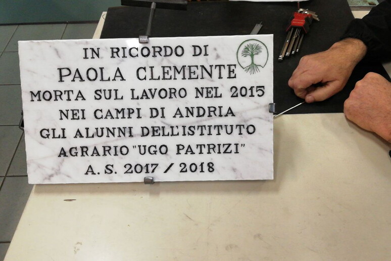 - RIPRODUZIONE RISERVATA