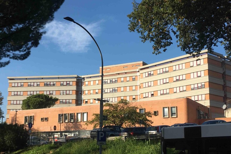 - RIPRODUZIONE RISERVATA