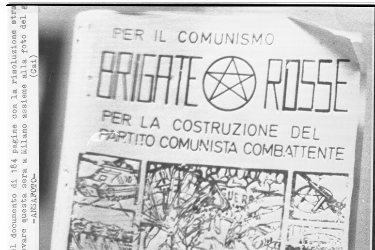 - RIPRODUZIONE RISERVATA