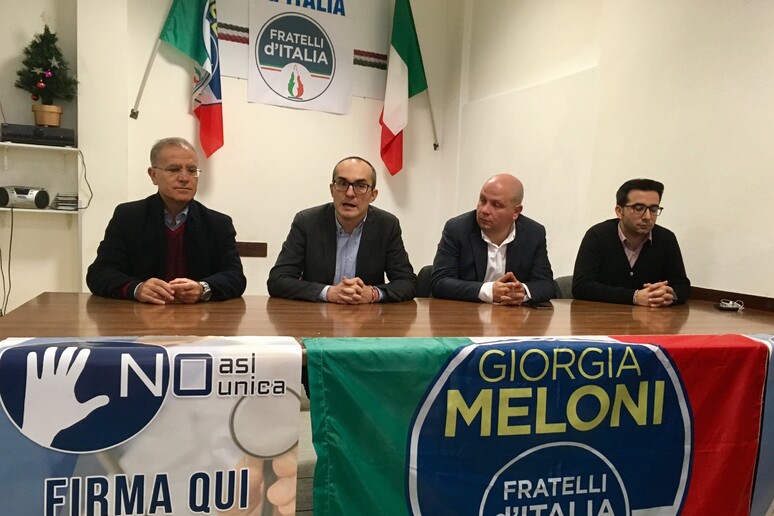 - RIPRODUZIONE RISERVATA