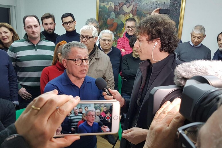 - RIPRODUZIONE RISERVATA