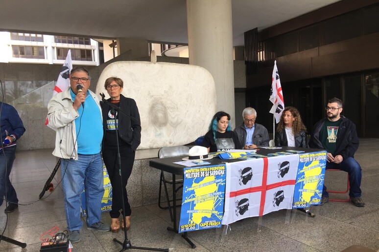 - RIPRODUZIONE RISERVATA