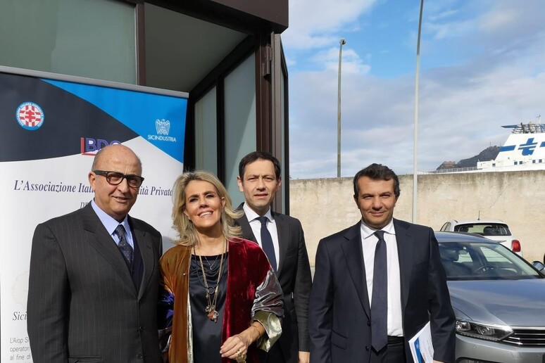 Sanità: Ferlazzo (Aiop), in Sicilia quasi 7 mila operatori - RIPRODUZIONE RISERVATA