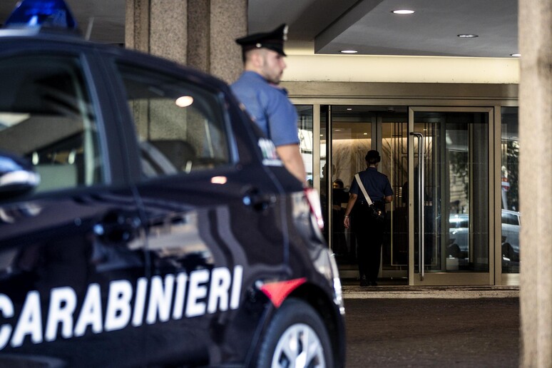 - RIPRODUZIONE RISERVATA