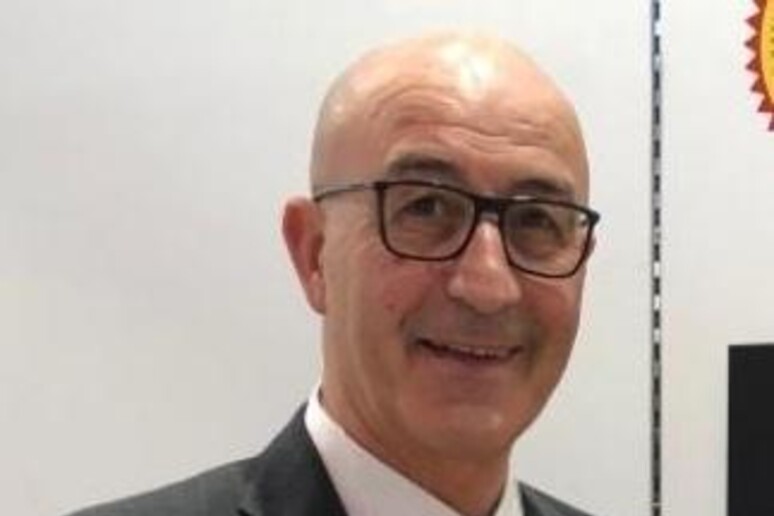 - RIPRODUZIONE RISERVATA