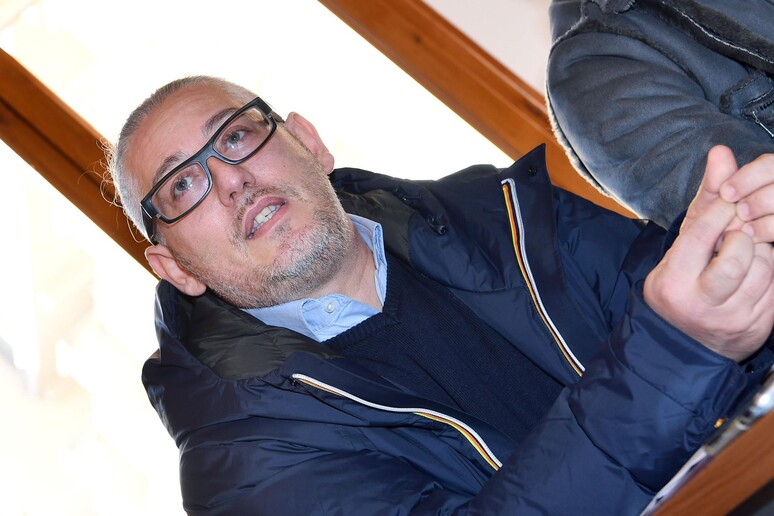 - RIPRODUZIONE RISERVATA