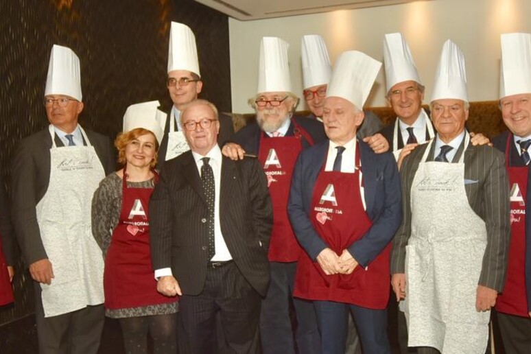 - RIPRODUZIONE RISERVATA