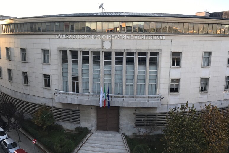 - RIPRODUZIONE RISERVATA