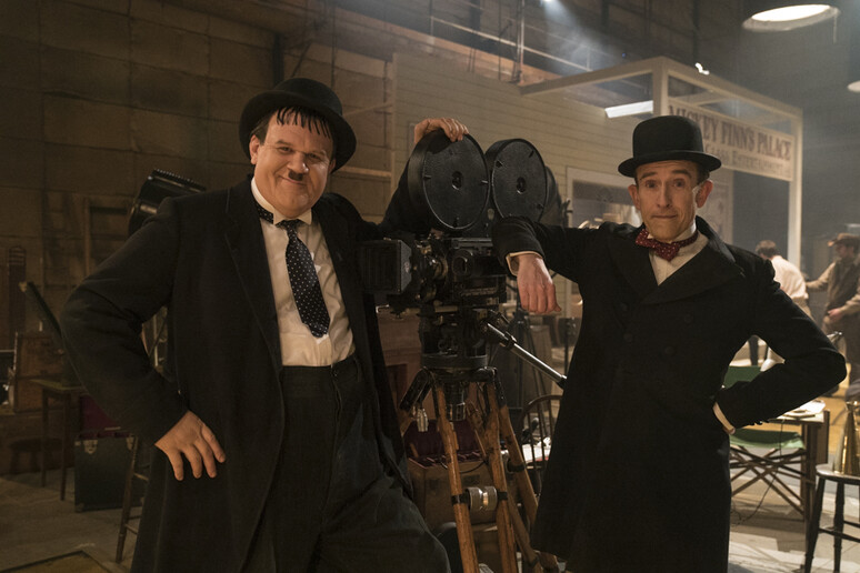 Una foto di scena di Stanlio e Ollio, il film diretto da Jon S. Baird con Steve Coogan e John C. Reilly - RIPRODUZIONE RISERVATA