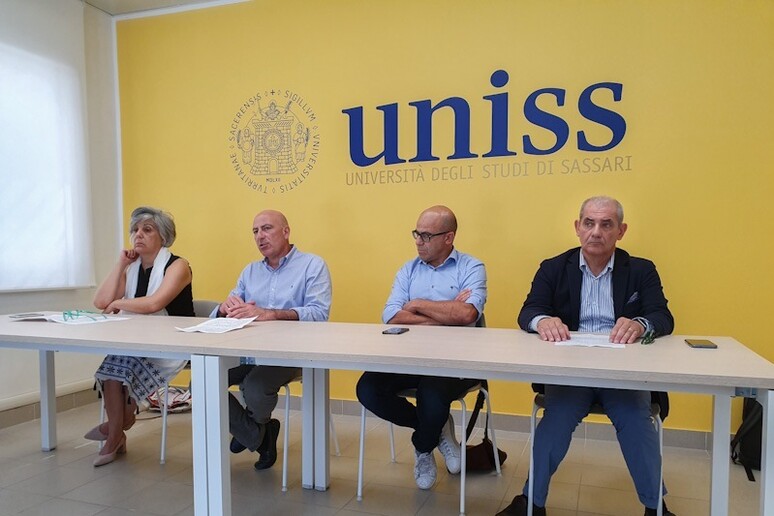 - RIPRODUZIONE RISERVATA
