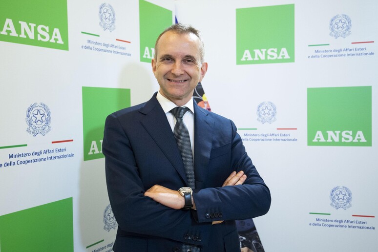 - RIPRODUZIONE RISERVATA