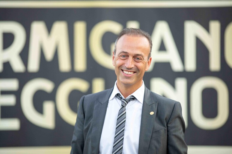 - RIPRODUZIONE RISERVATA