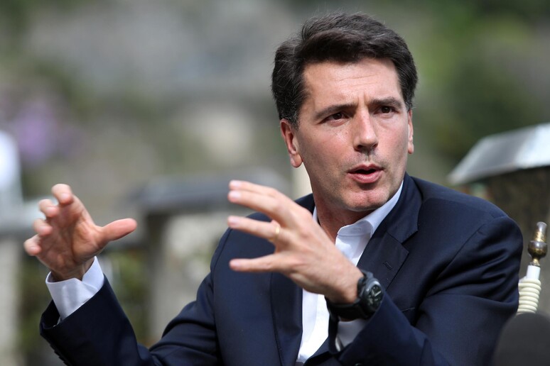 - RIPRODUZIONE RISERVATA