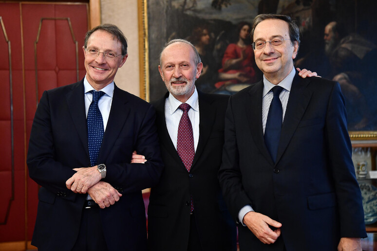 - RIPRODUZIONE RISERVATA