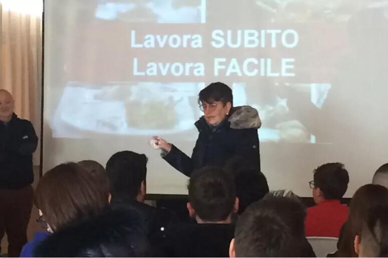 - RIPRODUZIONE RISERVATA