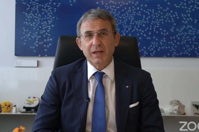 - RIPRODUZIONE RISERVATA