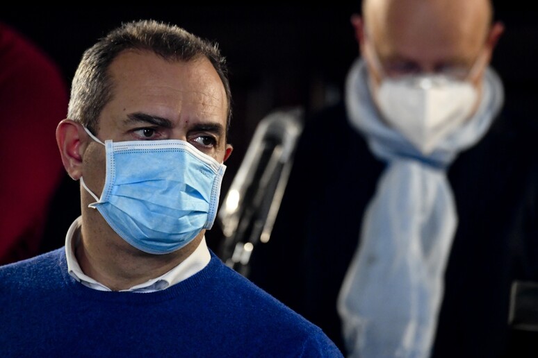 - RIPRODUZIONE RISERVATA