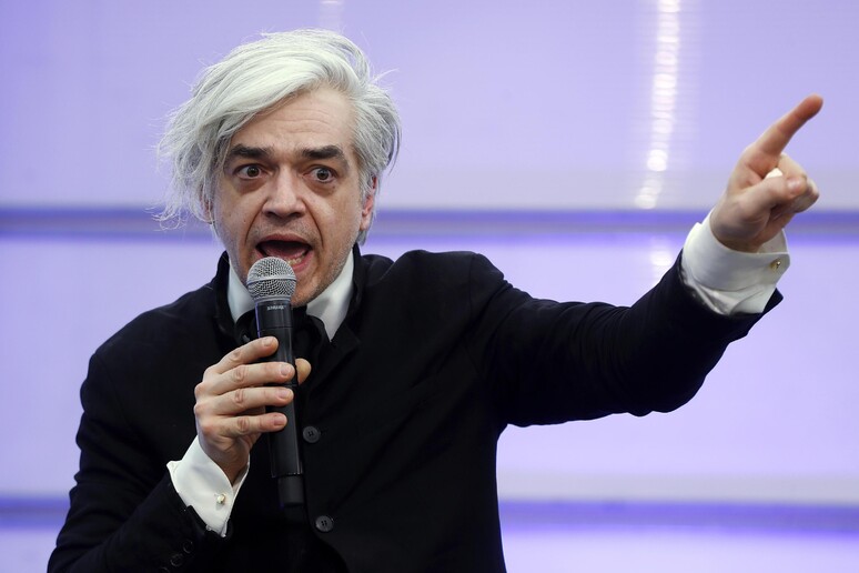 - RIPRODUZIONE RISERVATA