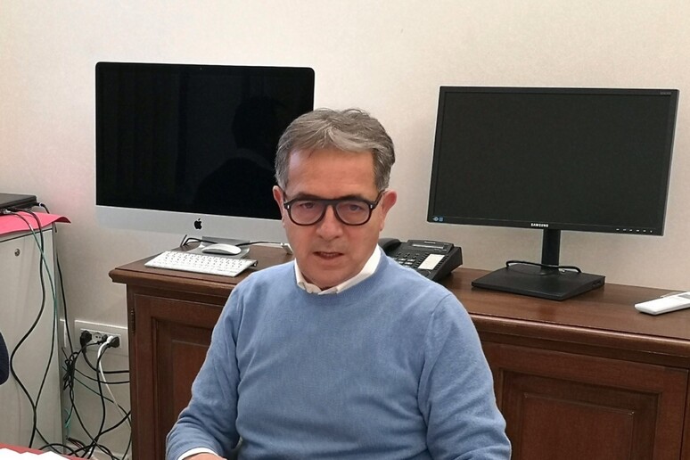- RIPRODUZIONE RISERVATA