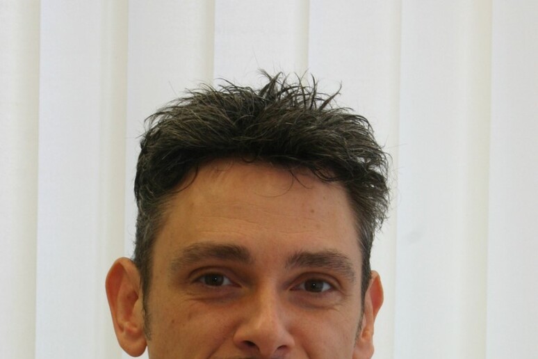 - RIPRODUZIONE RISERVATA