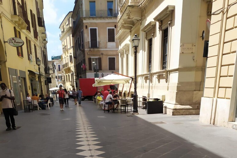 - RIPRODUZIONE RISERVATA