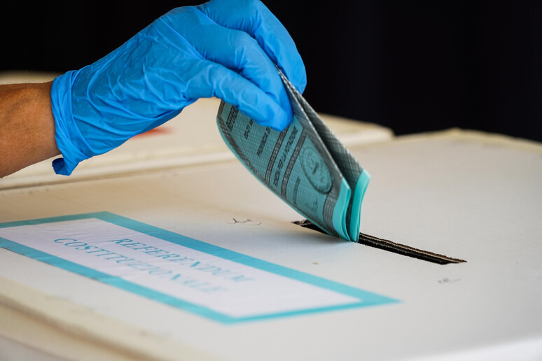 Ballottaggi in corso, archivio - RIPRODUZIONE RISERVATA