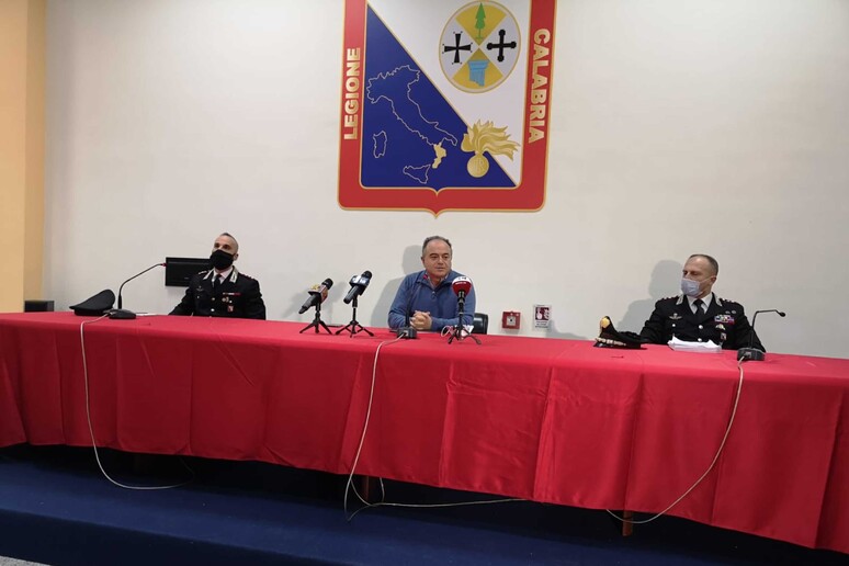 - RIPRODUZIONE RISERVATA
