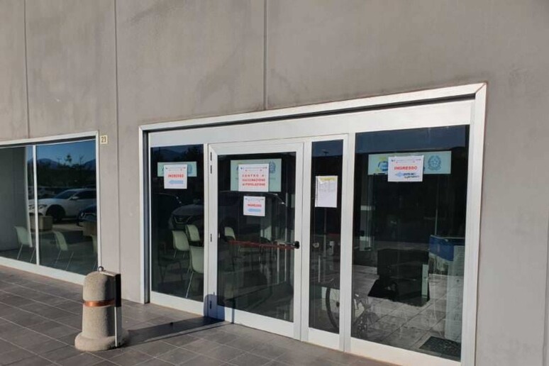 - RIPRODUZIONE RISERVATA
