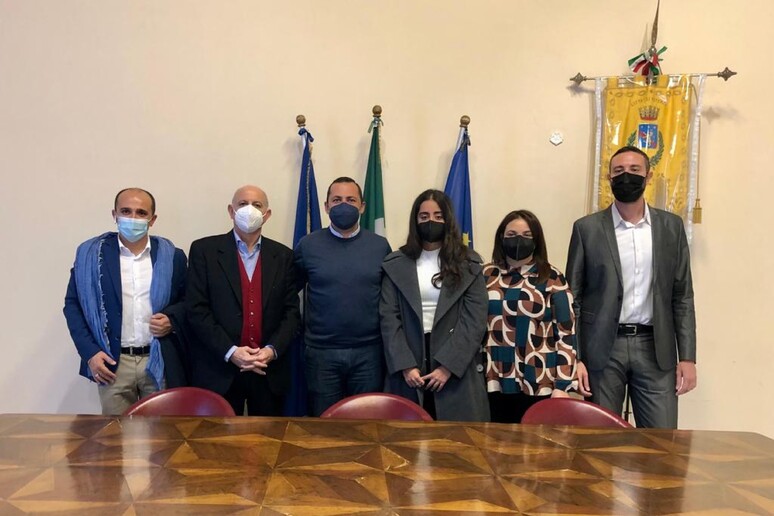 - RIPRODUZIONE RISERVATA