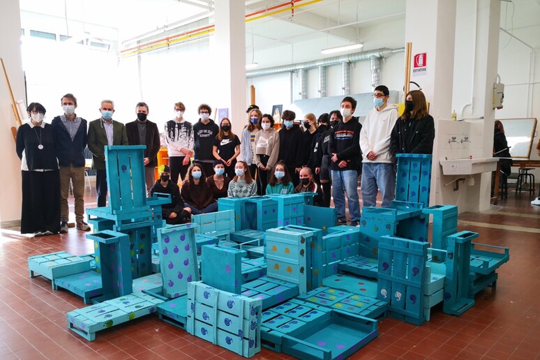 - RIPRODUZIONE RISERVATA