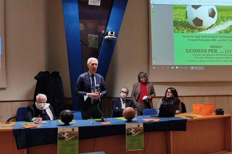- RIPRODUZIONE RISERVATA