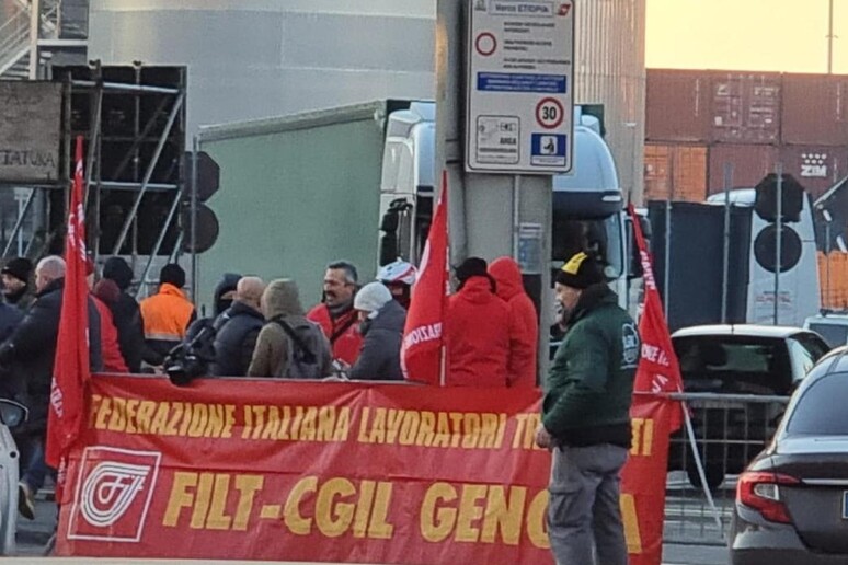 - RIPRODUZIONE RISERVATA