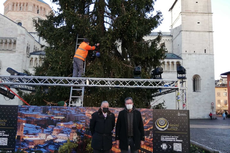 - RIPRODUZIONE RISERVATA