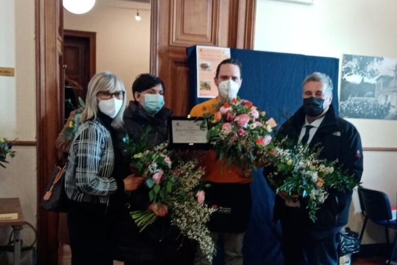- RIPRODUZIONE RISERVATA