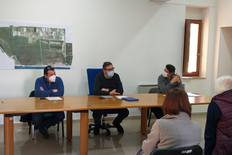 - RIPRODUZIONE RISERVATA