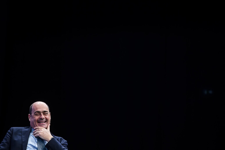 Pd: Zingaretti,mettere da parte polemiche e bandierine - RIPRODUZIONE RISERVATA