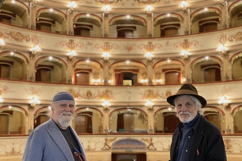 - RIPRODUZIONE RISERVATA