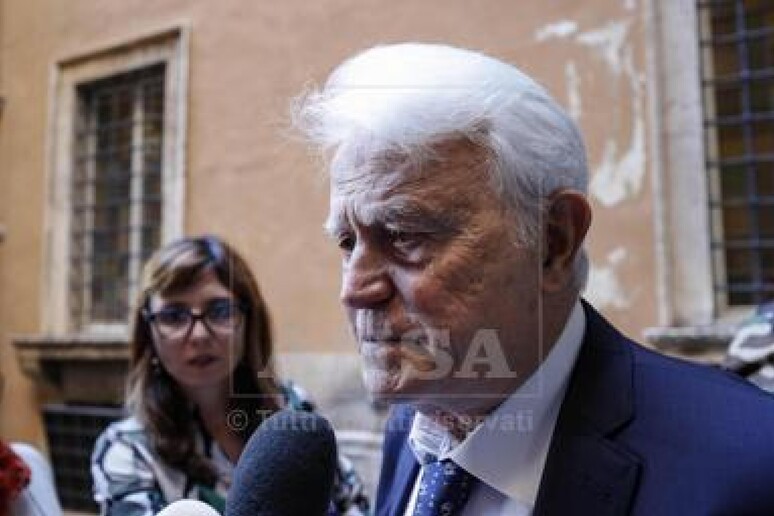 - RIPRODUZIONE RISERVATA