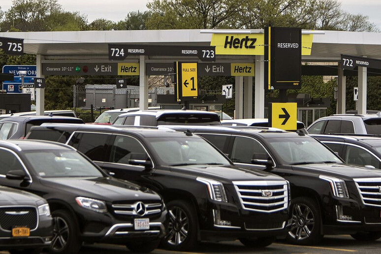 Auto a noleggio in Usa, è crisi su disponibilità e prezzi - RIPRODUZIONE RISERVATA